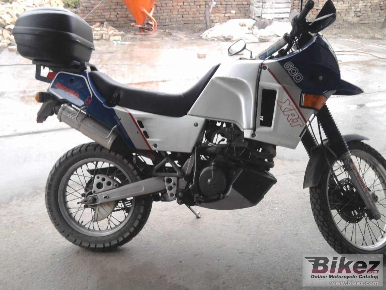 Big nymous user. xrt 600 picture and wallpaper from Bikez.com